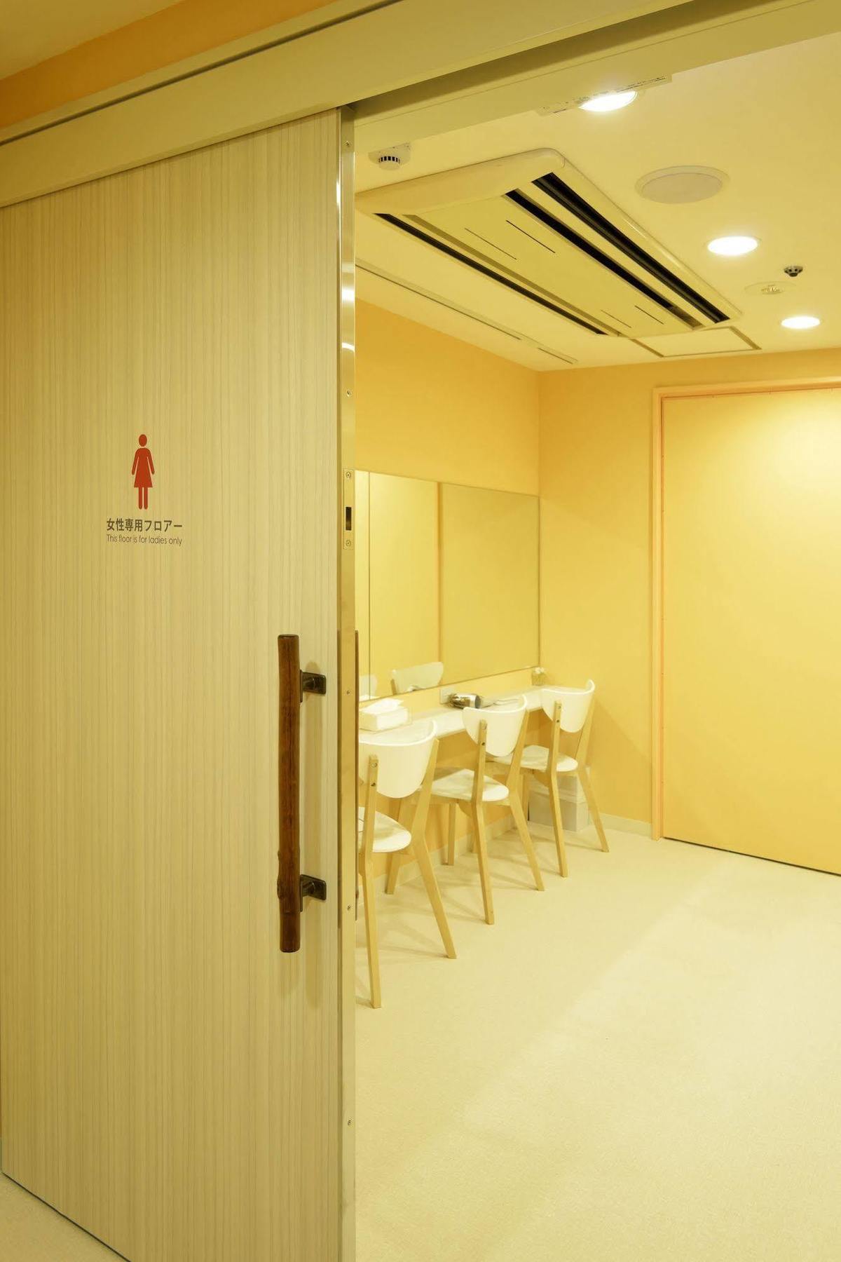 B&S Eco Cube Shinsaibashi Osaka Exterior photo